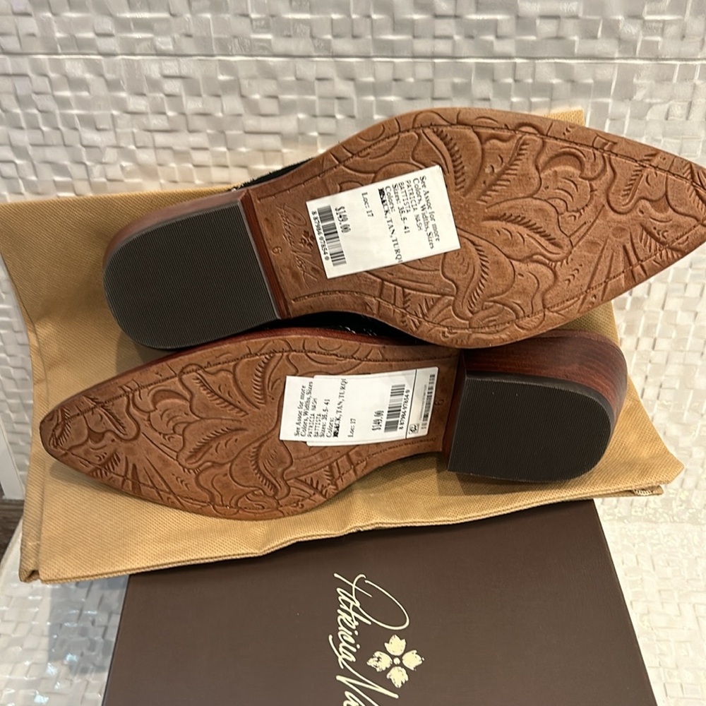 Patricia Nash NIB!! Batista Black Mules. - Picture 6 of 9